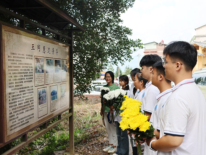 1758629188.jpg 4T8A7227.jpg