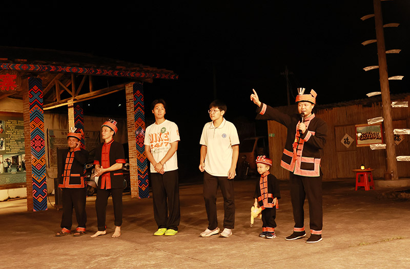 1758634189.jpg 4T8A7745.jpg