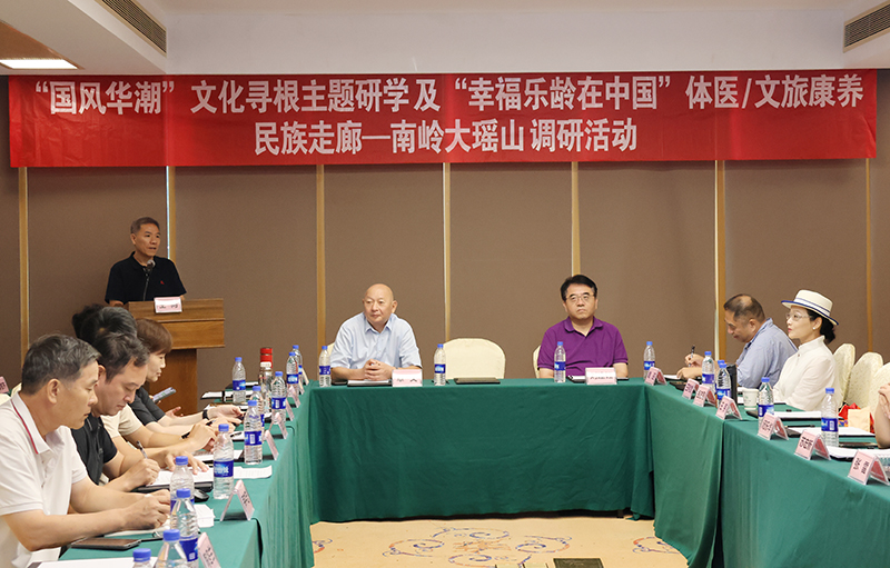 1758684884.jpg 4T8A7913.jpg