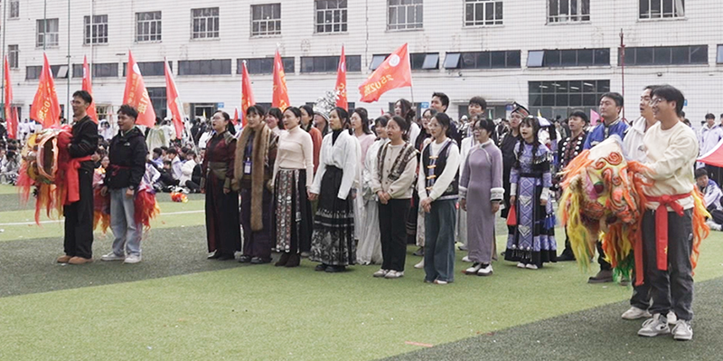 1763874956.png 高一教師.png